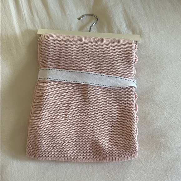 Silvercloud Pink Baby Blanket - Picture 2 of 4